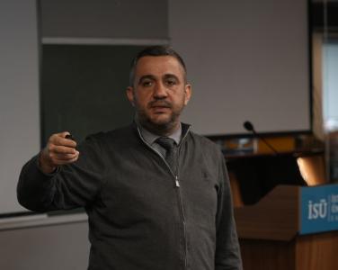 Kamu ve Özel Sektörde Kariyer Planlama: III. Kariyer Eğitimi ile Yeni Ufuklar