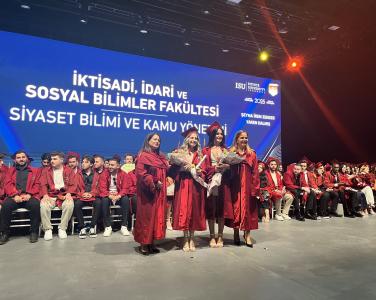 Siyaset Bilimi ve Kamu Yönetimi Bölümü Mezuniyeti